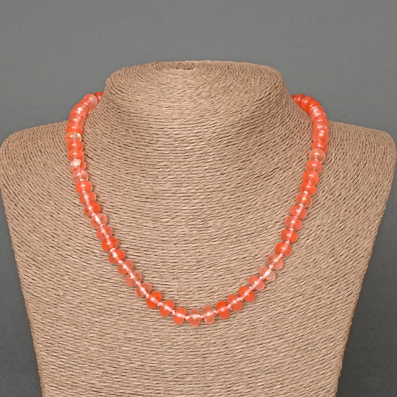 שרשרת חלצדון מאבן טבעית חלקה, קוטר 8×5 מ״מ, אורך 46 ס״מ+